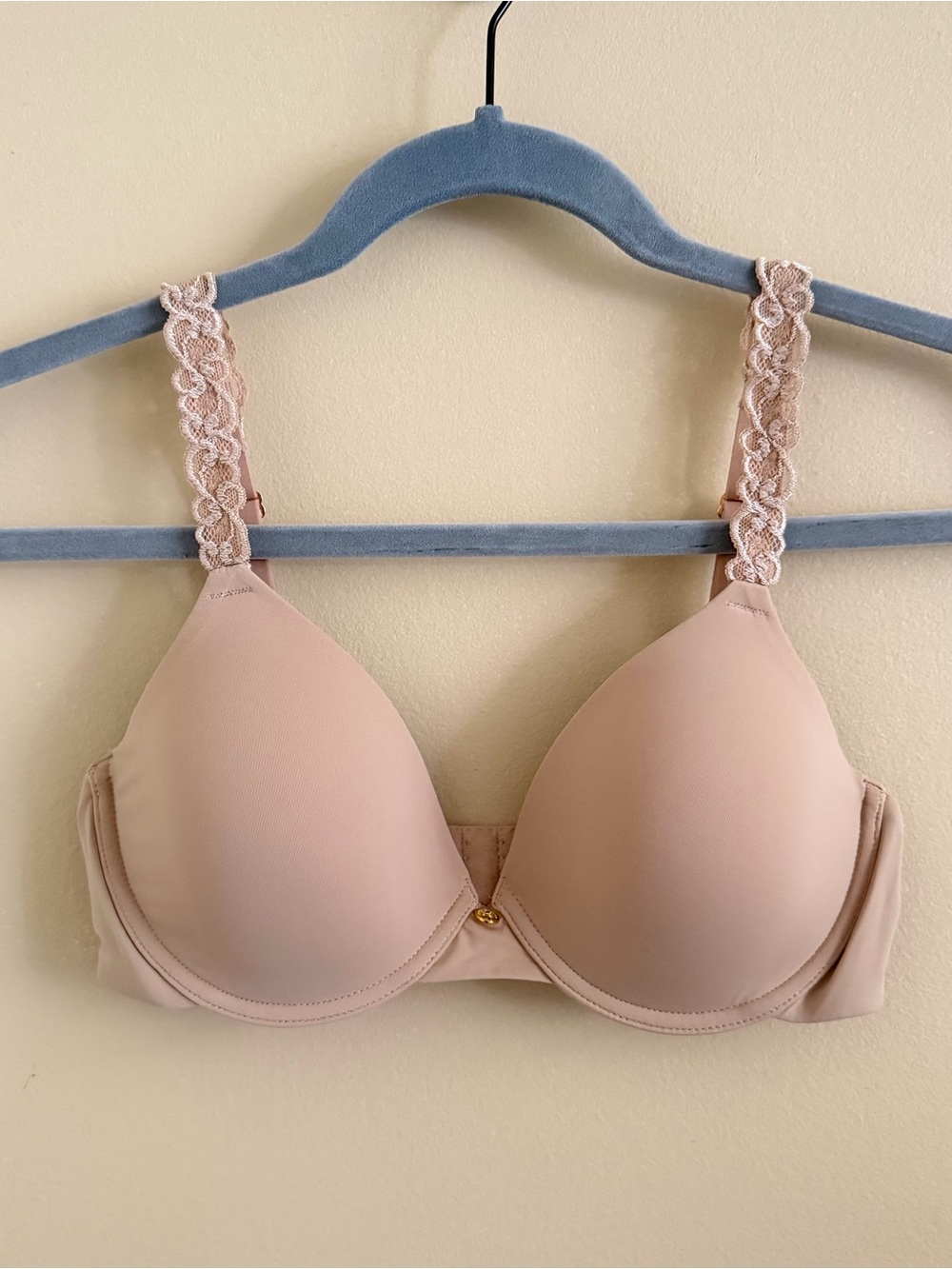 32 C Natori Lace Strap Women’s Bra
